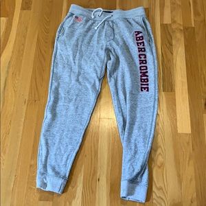 Abercrombie Men’s Joggers - medium.    Like NEW!!